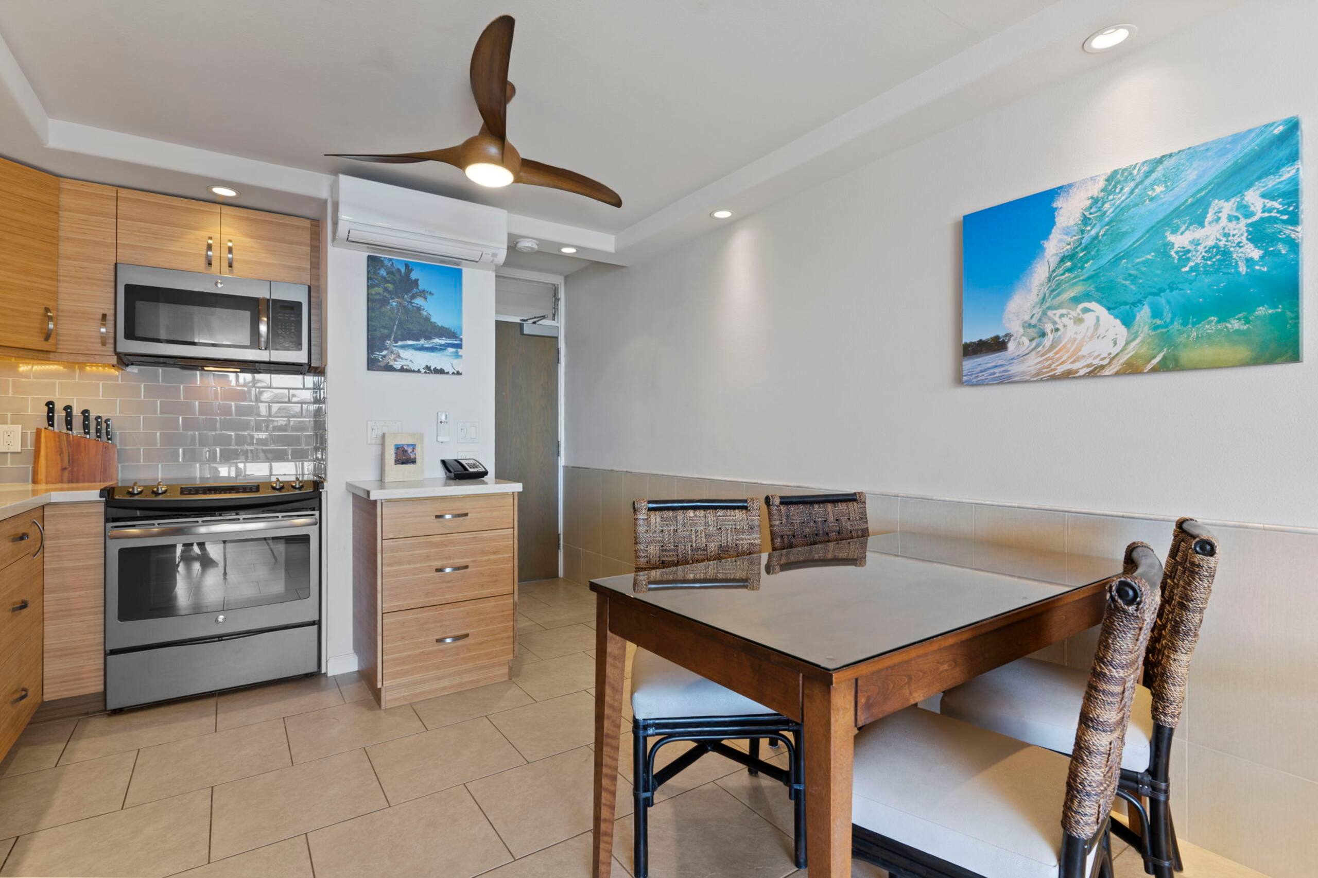 Condo in Kihei · ★4.64 · 2 bedrooms · 3 beds · 2 baths - Image 24
