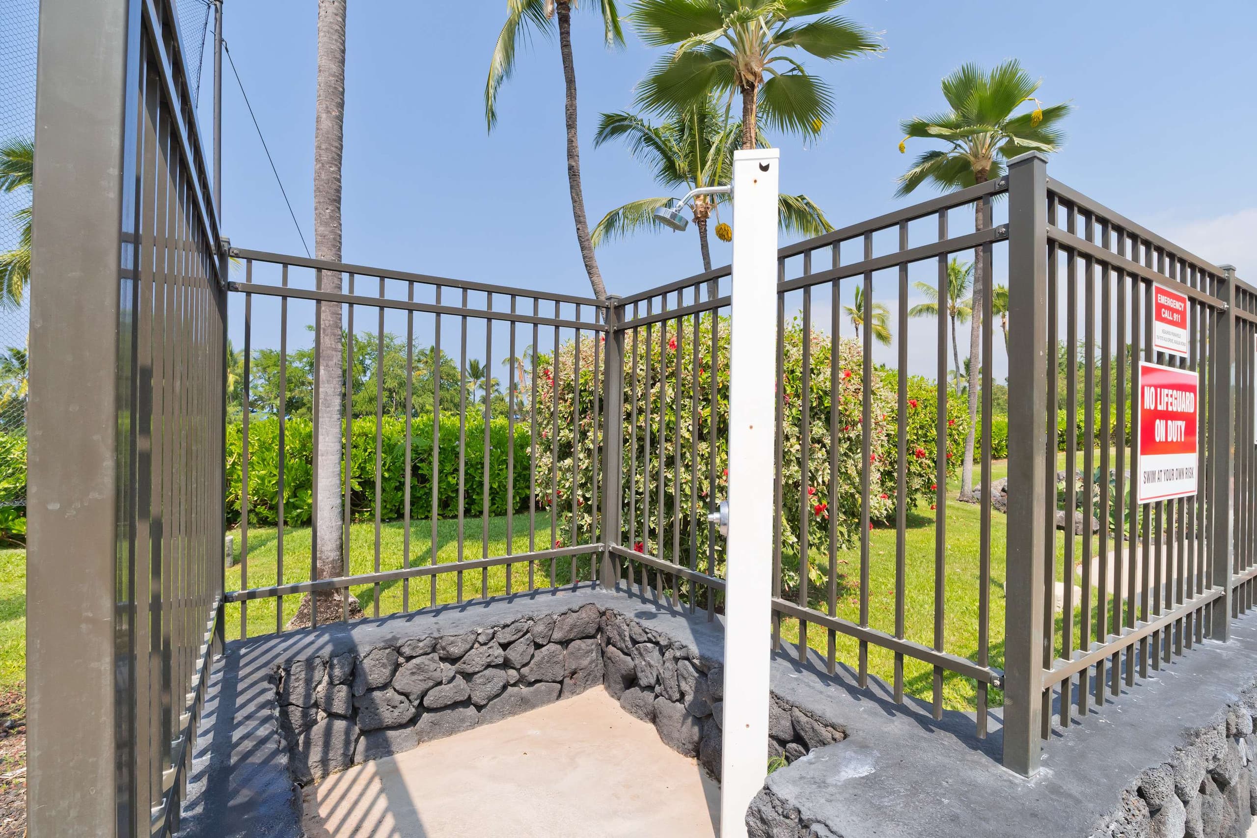 Condo in Kailua-Kona · ★4.61 · 2 bedrooms · 3 beds · 2 private baths - Image 47