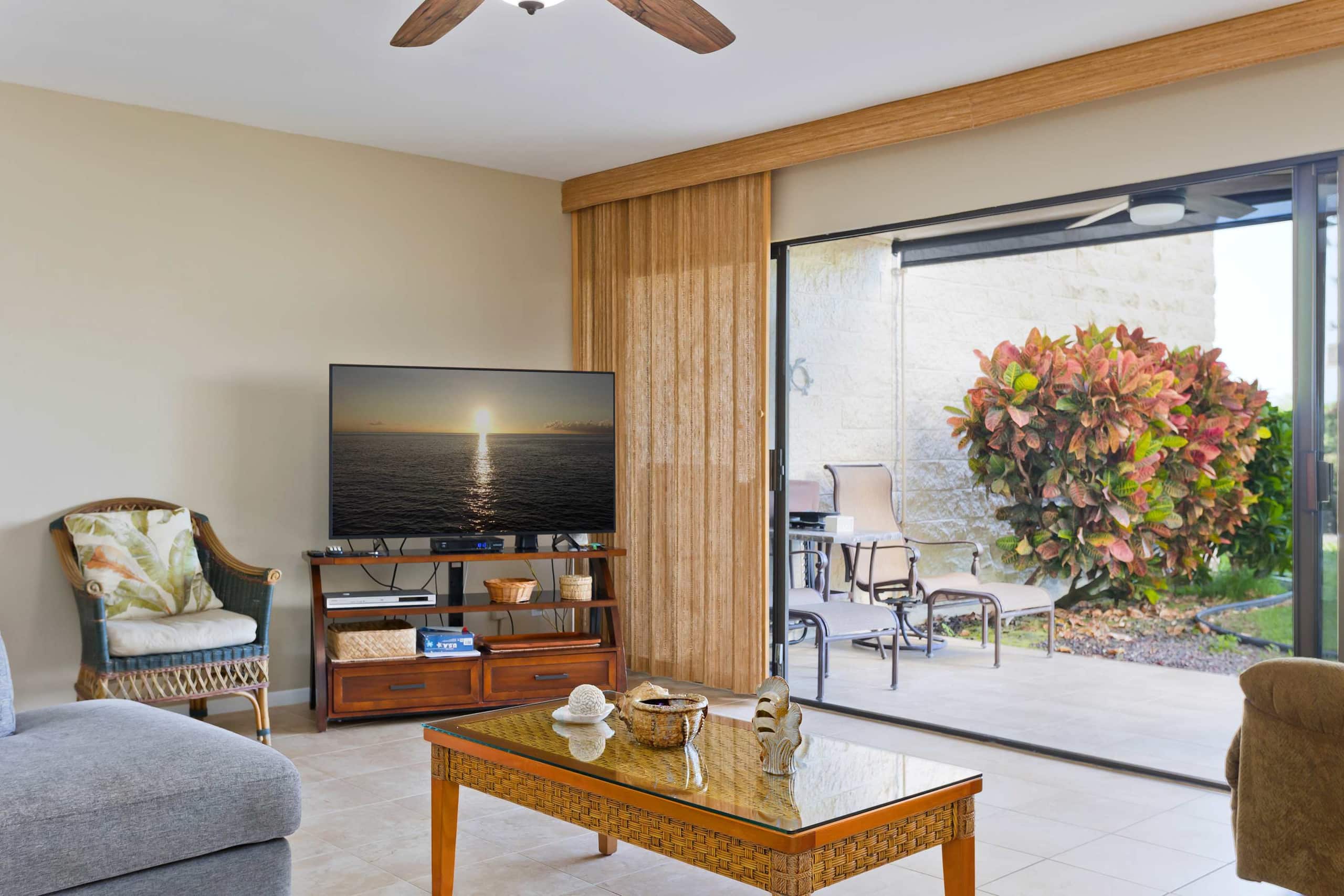 Condo in Kailua-Kona · ★4.61 · 2 bedrooms · 3 beds · 2 private baths - Image 11