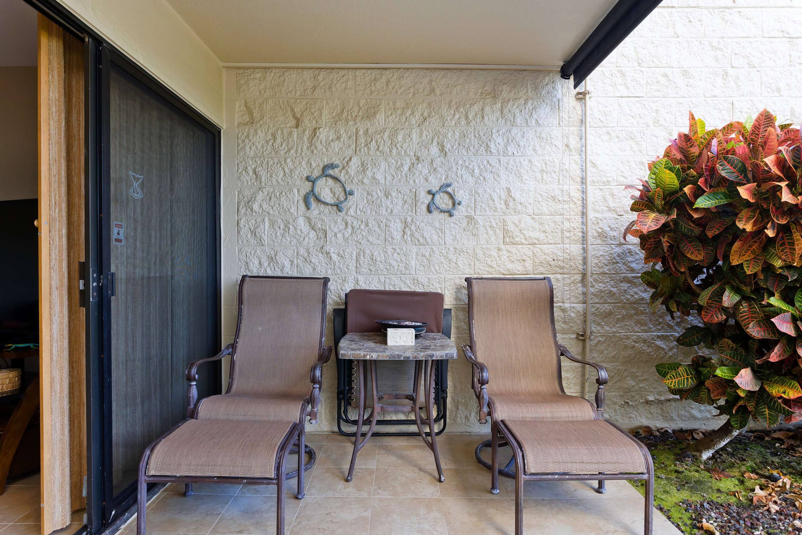 Condo in Kailua-Kona · ★4.61 · 2 bedrooms · 3 beds · 2 private baths - Image 8