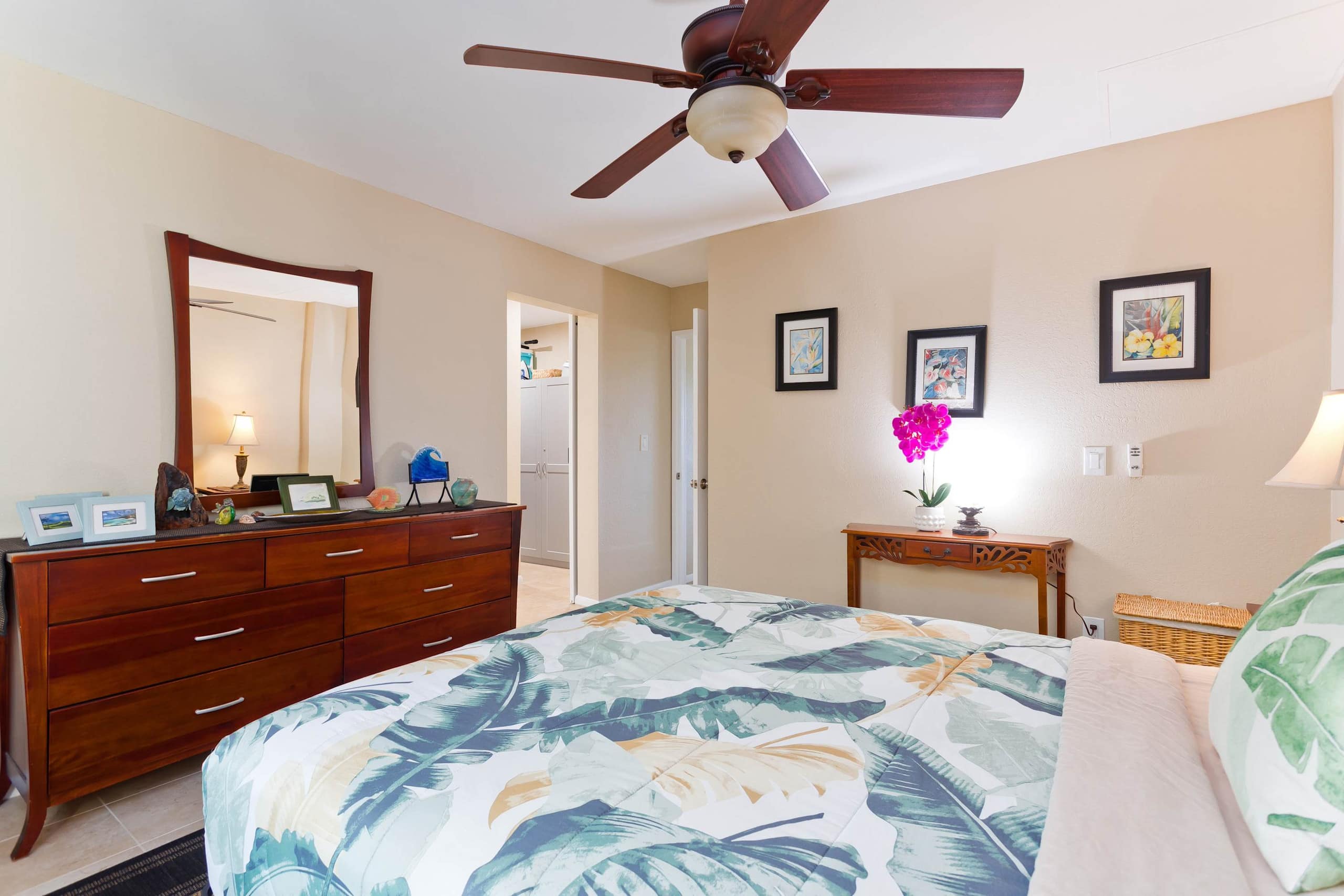 Condo in Kailua-Kona · ★4.61 · 2 bedrooms · 3 beds · 2 private baths - Image 6