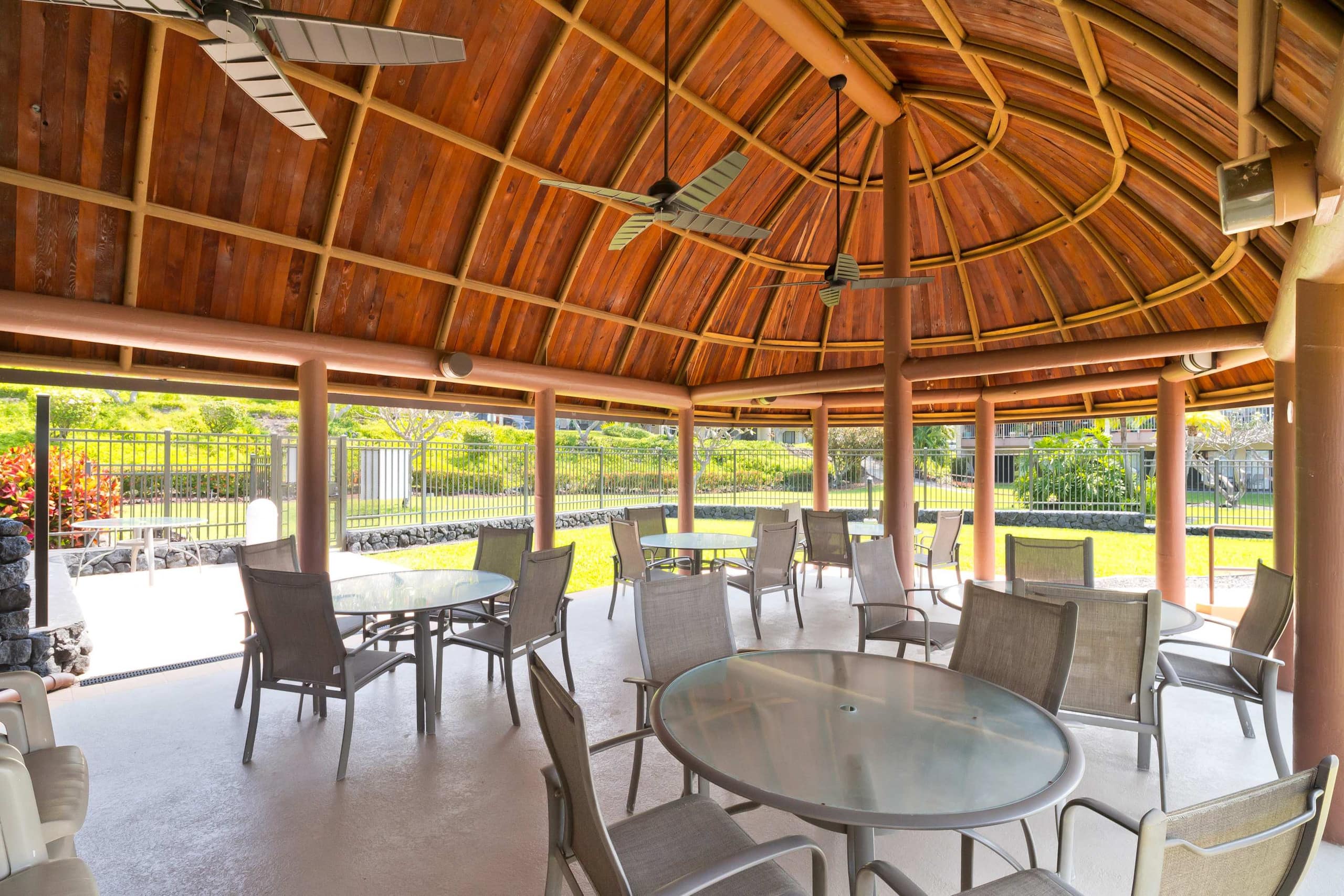 Condo in Kailua-Kona · ★4.61 · 2 bedrooms · 3 beds · 2 private baths - Image 50