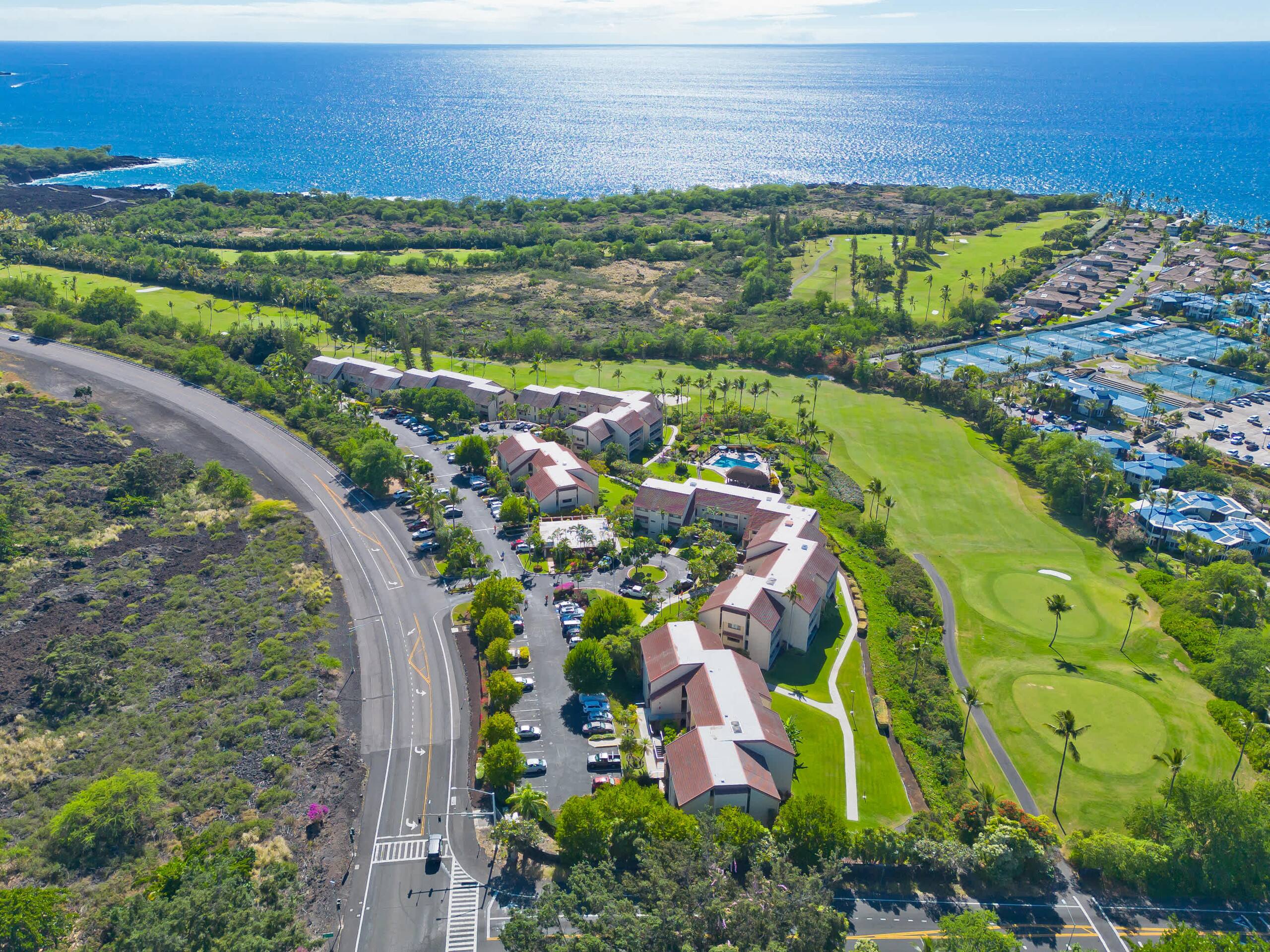 Condo in Kailua-Kona · ★4.61 · 2 bedrooms · 3 beds · 2 private baths - Image 40