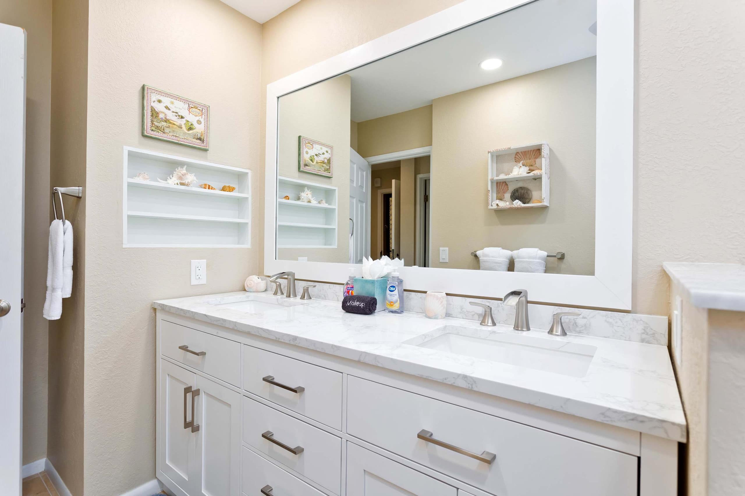 Condo in Kailua-Kona · ★4.61 · 2 bedrooms · 3 beds · 2 private baths - Image 33