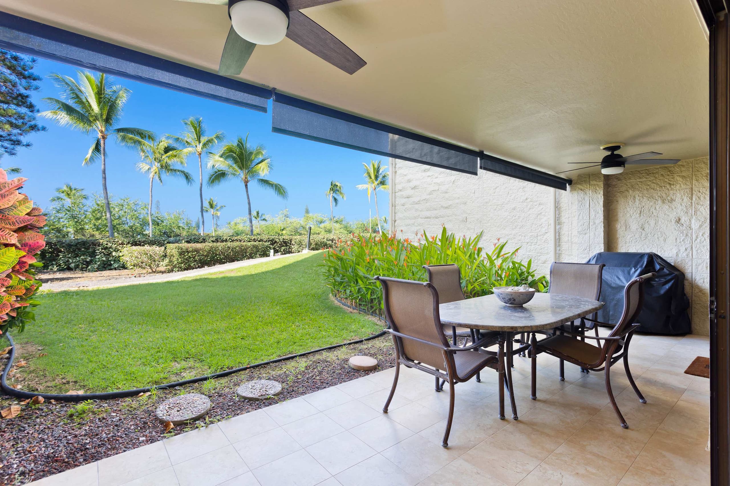 Condo in Kailua-Kona · ★4.61 · 2 bedrooms · 3 beds · 2 private baths - Image 9