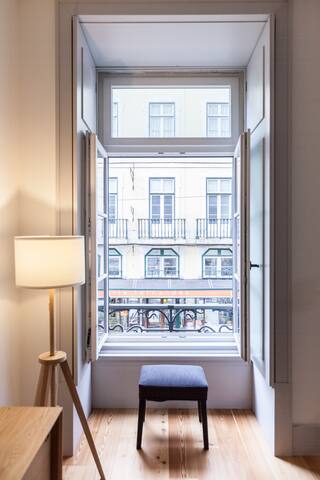 FLH Downtown Marble Apartment gallery image 4