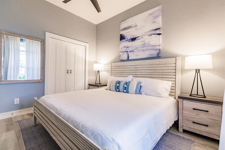 Chumba cha kulala cha pili cha mfalme.