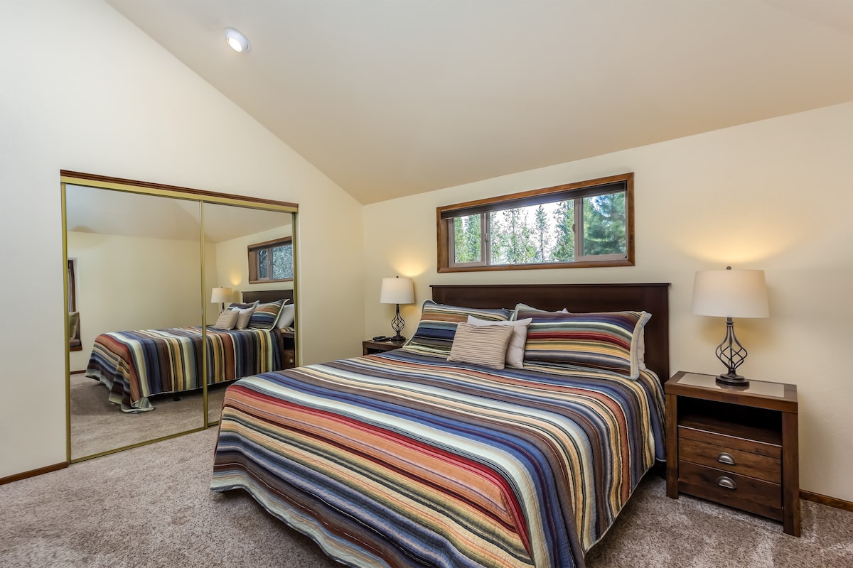 Chumba cha kulala cha King - Ngazi kuu