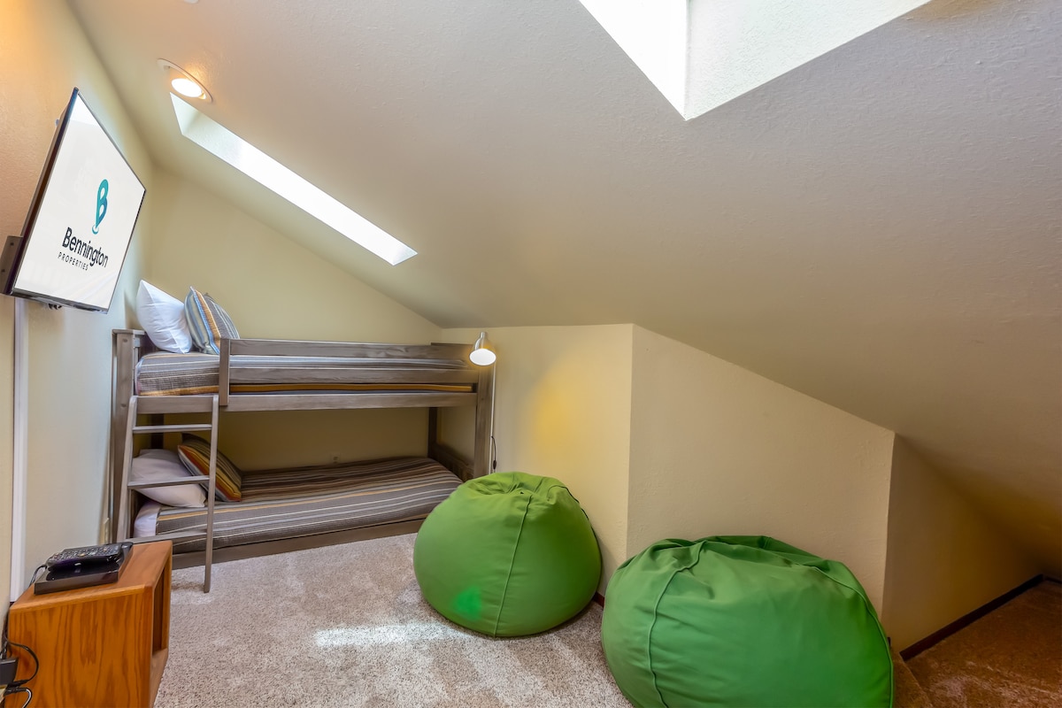 Chumba cha Ziada cha Kitanda cha Ghorofa - Ghorofa ya Juu