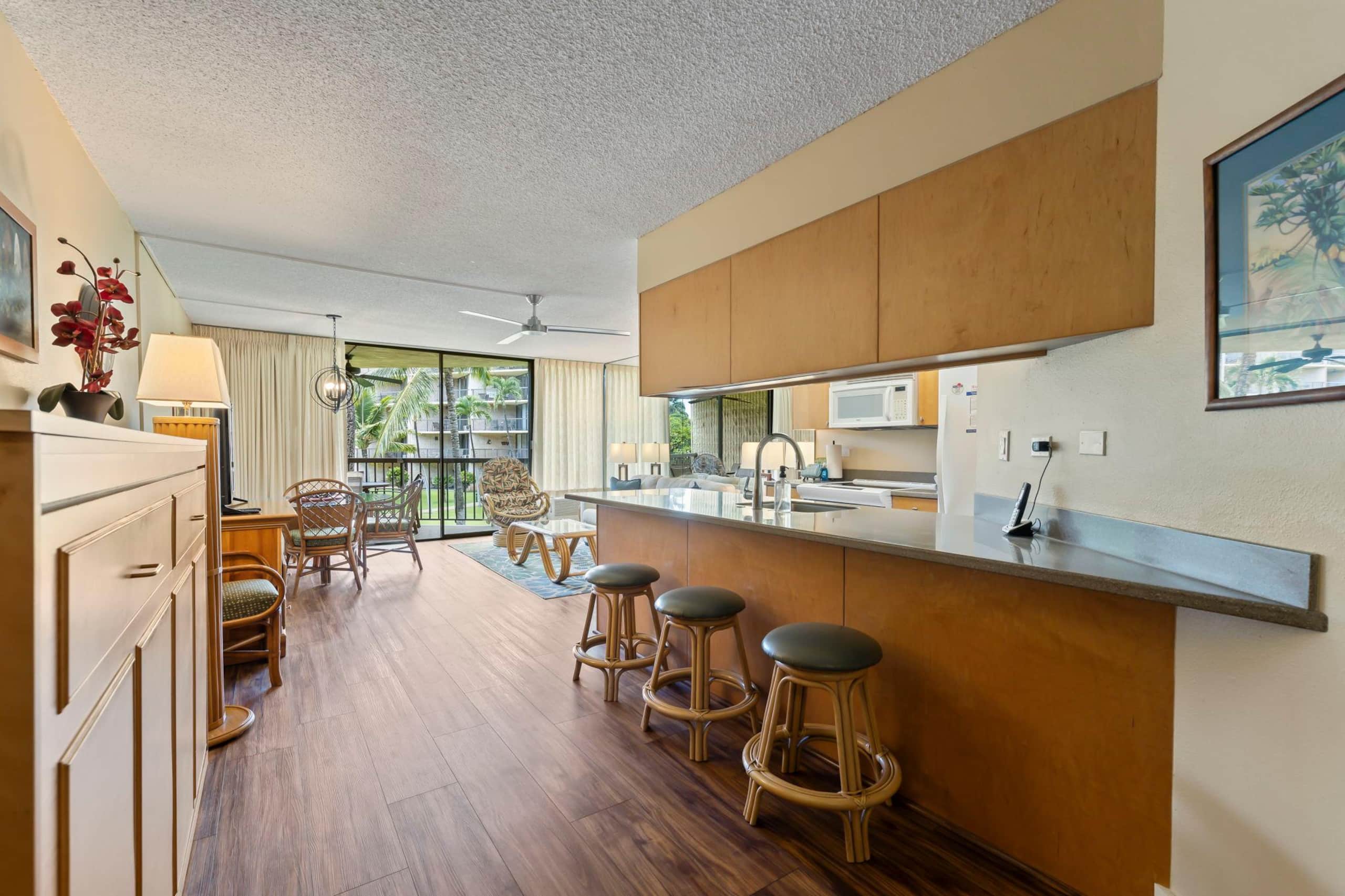 Condo in Kihei · ★4.0 · 1 bedroom · 3 beds · 2 baths - Image 12