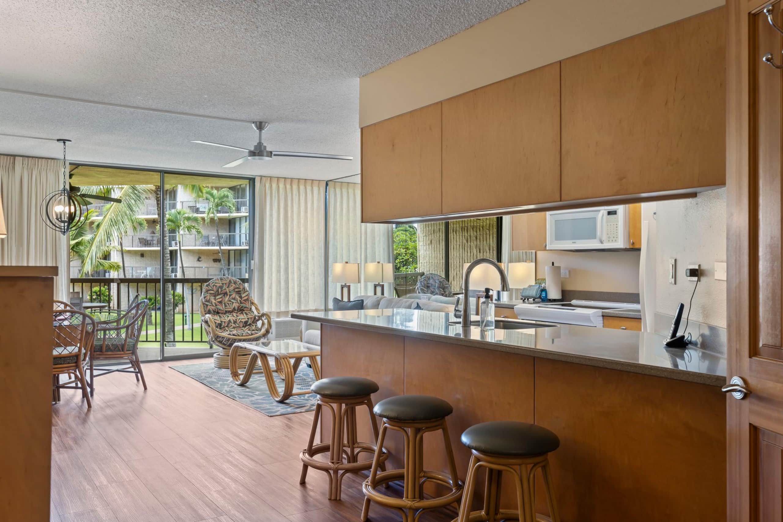 Condo in Kihei · ★4.0 · 1 bedroom · 3 beds · 2 baths - Image 13