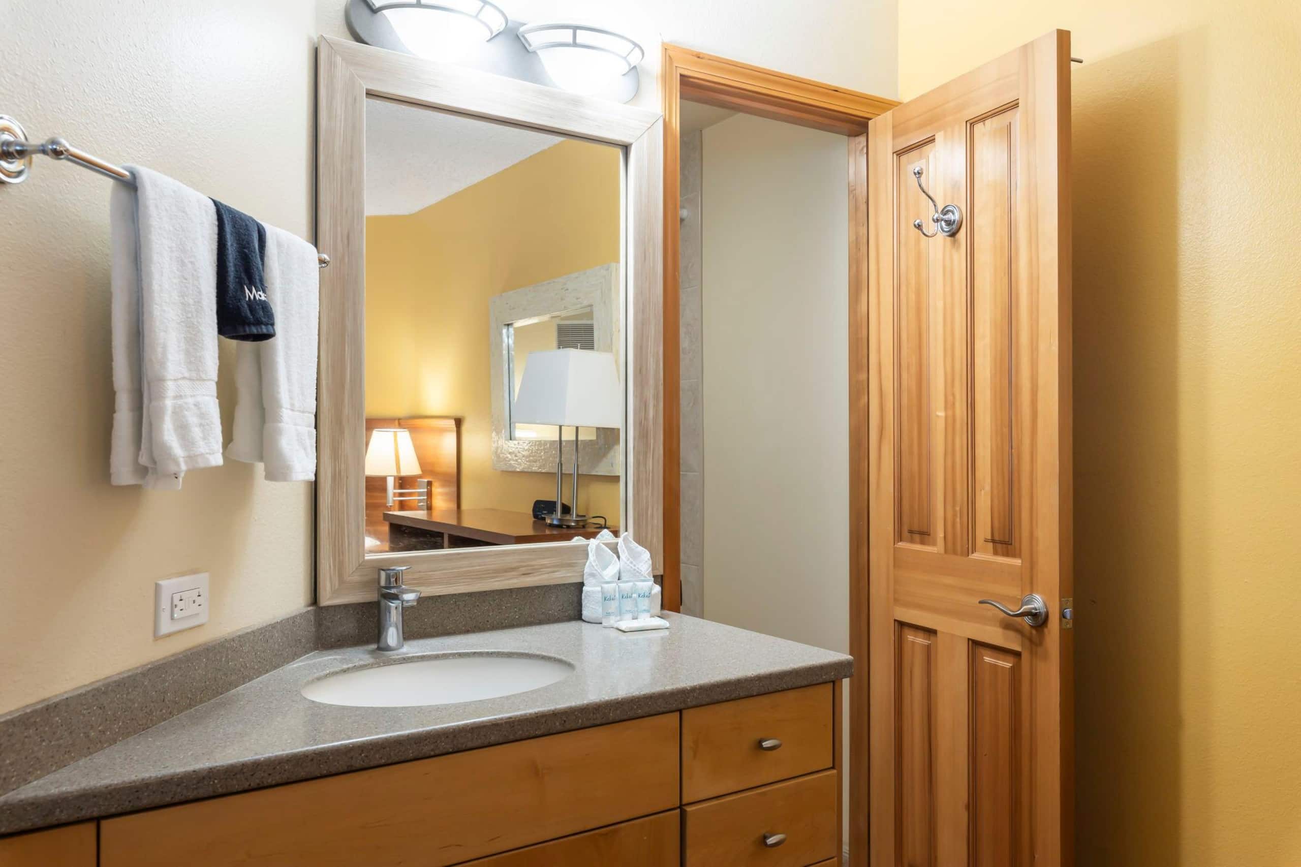 Condo in Kihei · ★4.0 · 1 bedroom · 3 beds · 2 baths - Image 26