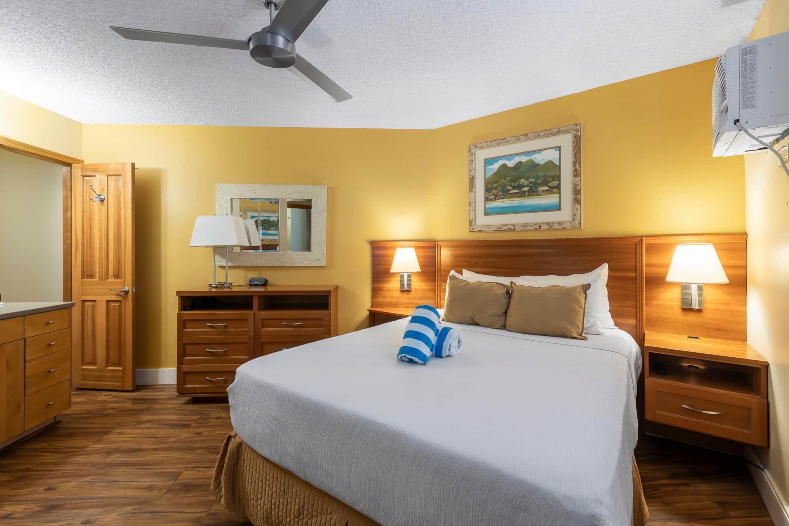 Condo in Kihei · ★4.0 · 1 bedroom · 3 beds · 2 baths - Image 21