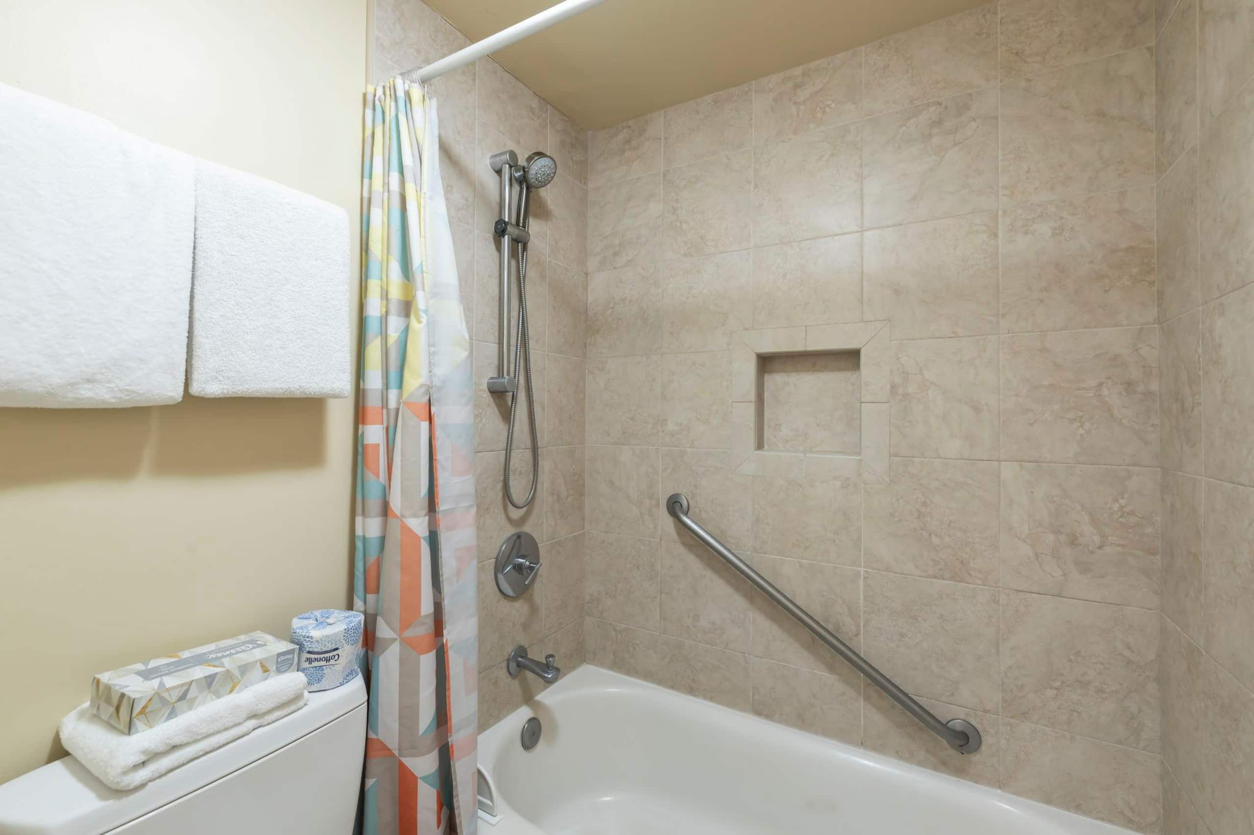 Condo in Kihei · ★4.0 · 1 bedroom · 3 beds · 2 baths - Image 25