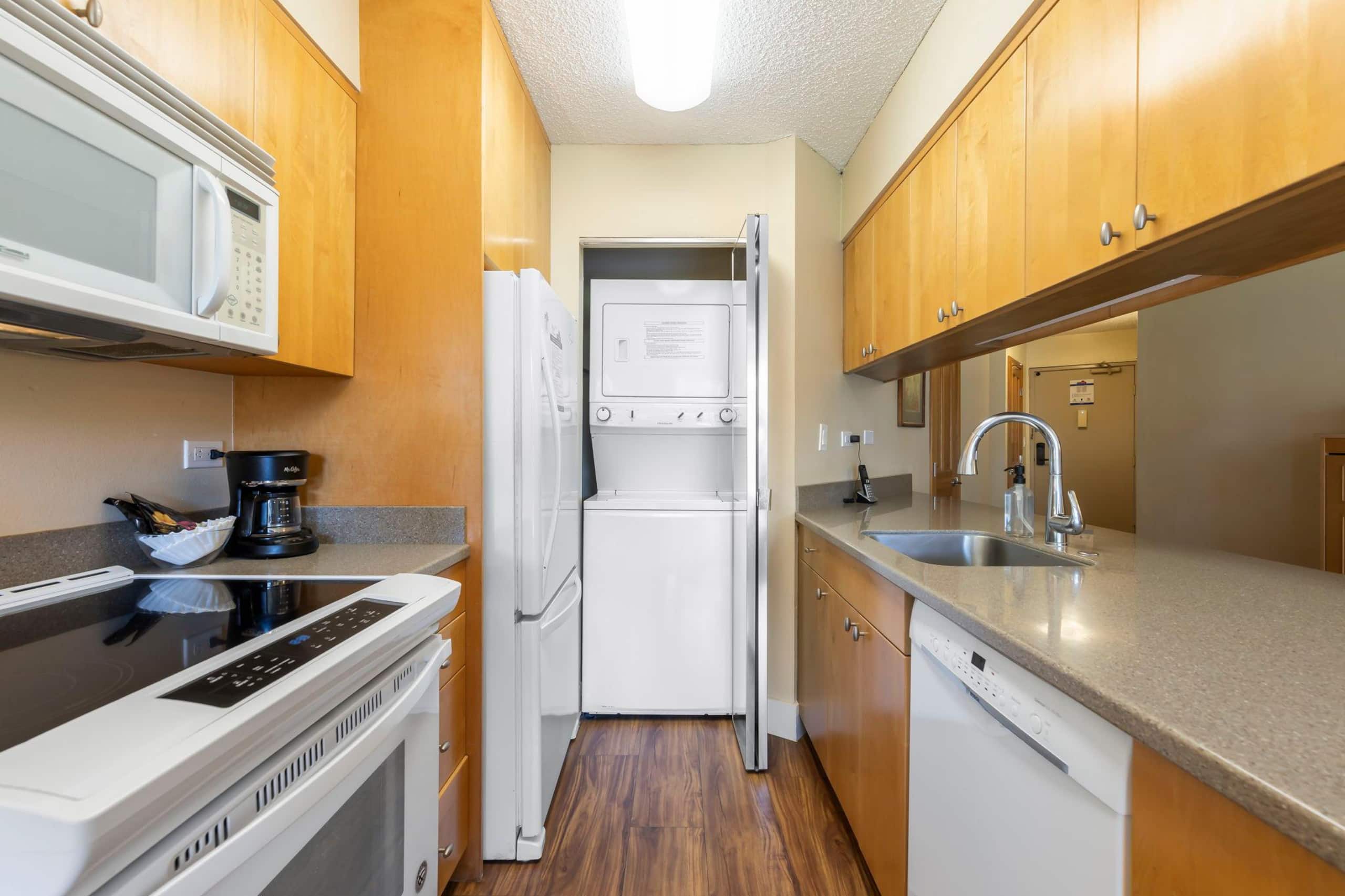 Condo in Kihei · ★4.0 · 1 bedroom · 3 beds · 2 baths - Image 16
