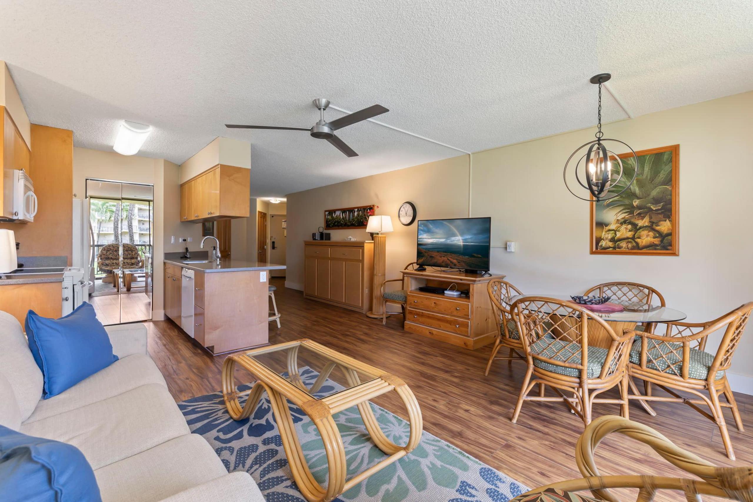 Condo in Kihei · ★4.0 · 1 bedroom · 3 beds · 2 baths - Image 10