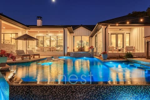 Infinity Pool | Hot Tub | Pool Table | Fire Pit |