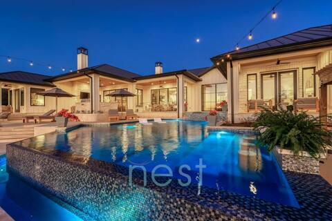 Infinity Pool | Hot Tub | Pool Table | Fire Pit |