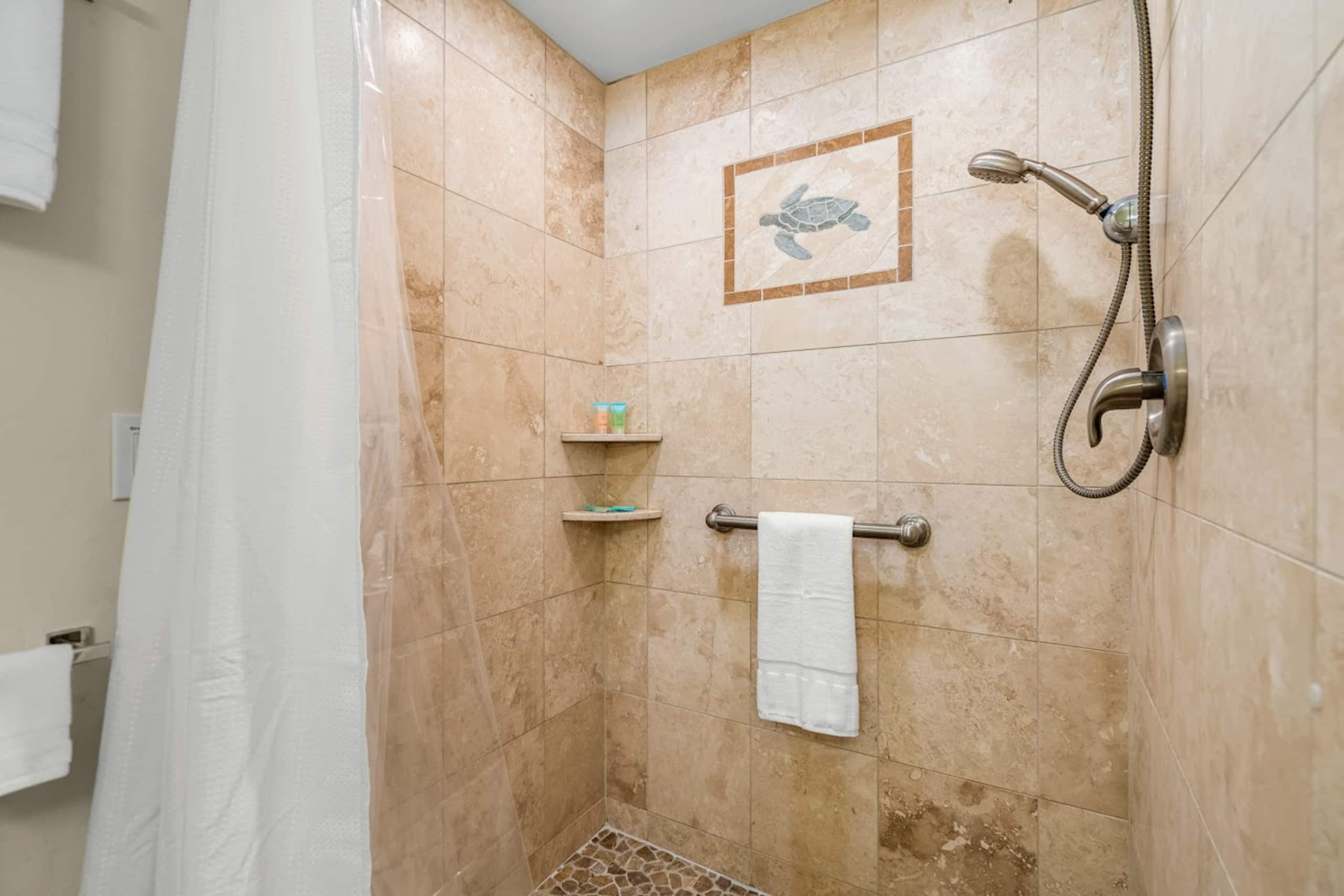 Condo in Kihei · ★4.85 · 1 bedroom · 2 beds · 1 bath - Image 11