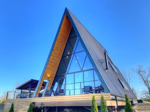 Luxury 4 Bedroom A-Frame with Hot Tub