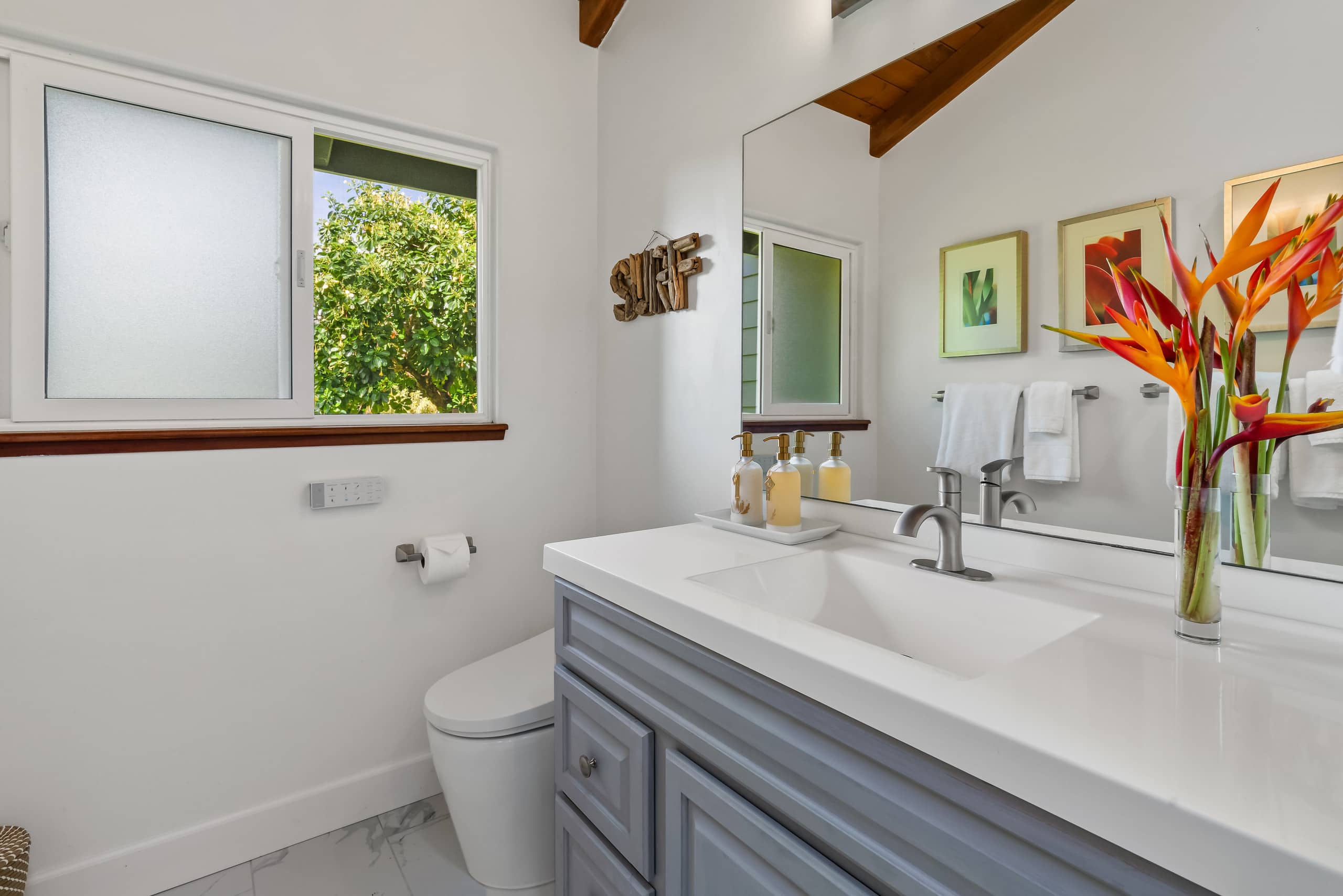 Home in Princeville · ★5.0 · 3 bedrooms · 4 beds · 2 baths - Image 24