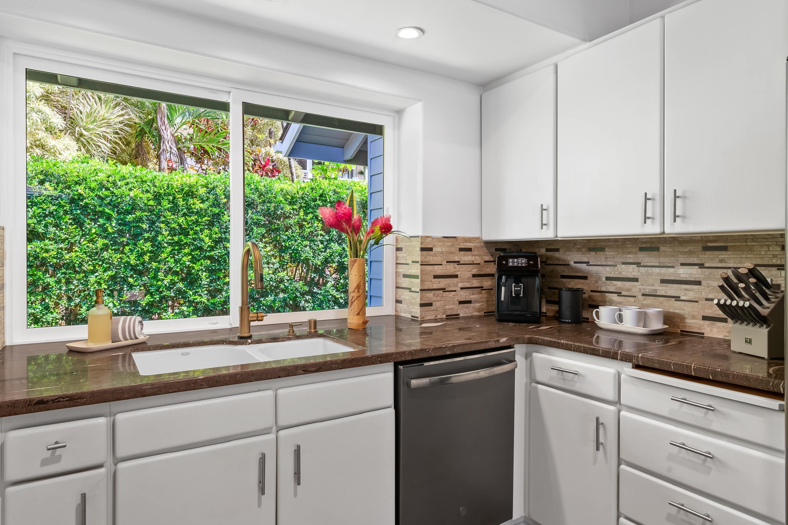 Home in Princeville · ★5.0 · 3 bedrooms · 4 beds · 2 baths - Image 11