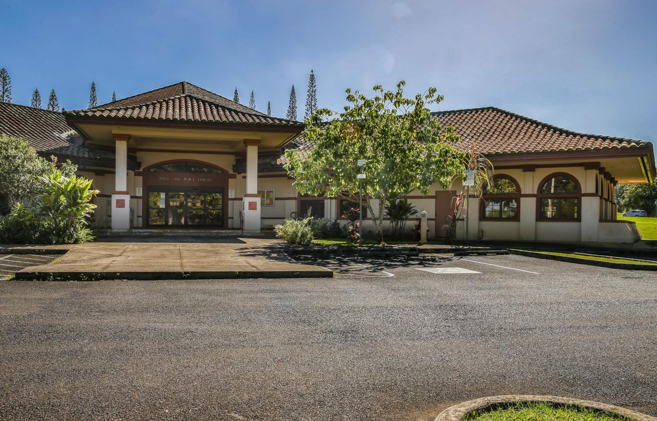 Home in Princeville · ★5.0 · 3 bedrooms · 4 beds · 2 baths - Image 42