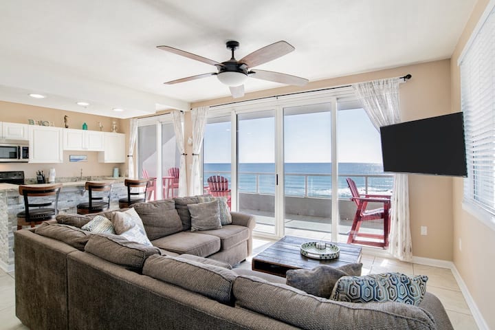 Updated, Direct Beach Front, Pet Friendly! - Orange Beach, AL