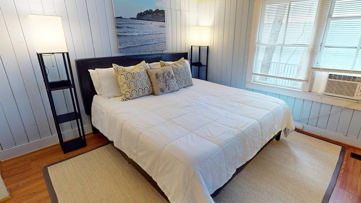 غرفة نوم رئيسية على بعد 99 خطوة