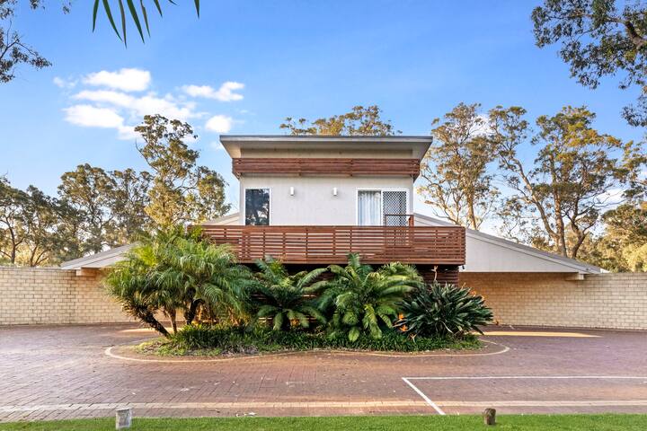 Inn The Tuarts Guest Lodge gallery image 2