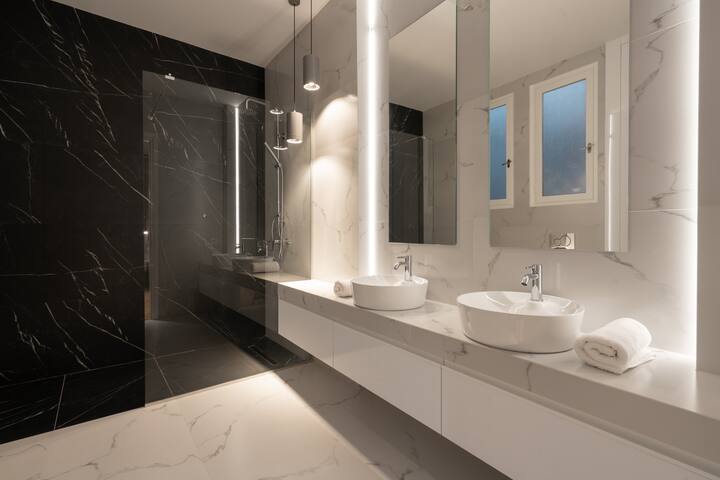 Athens Upscale Luxury Penthouse gallery image 3