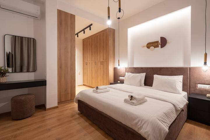 Athens Upscale Luxury Penthouse gallery image 2