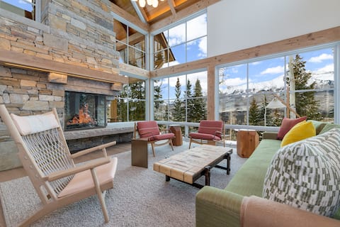 Sweeping Views, Ski-In/Ski-Out | By InvitedHome