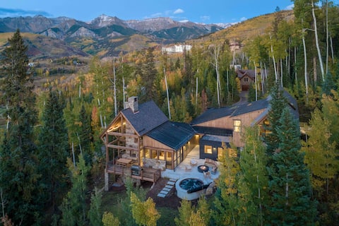 Sweeping Views, Ski-In/Ski-Out | By InvitedHome