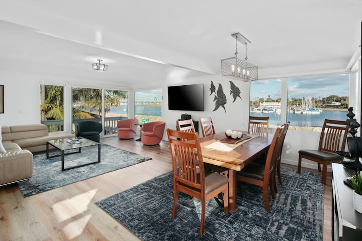 Waterfront Condo | AC | Beach Toys | Walk to All!