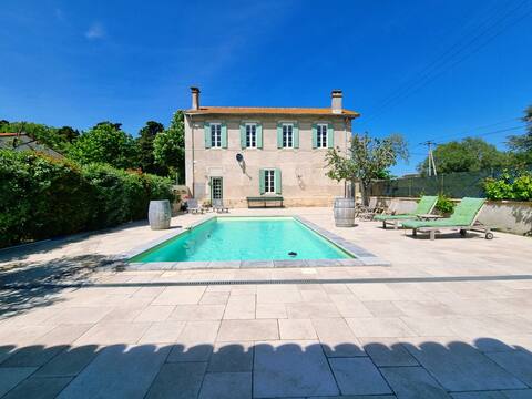 Tasteful maison de maître with private pool
