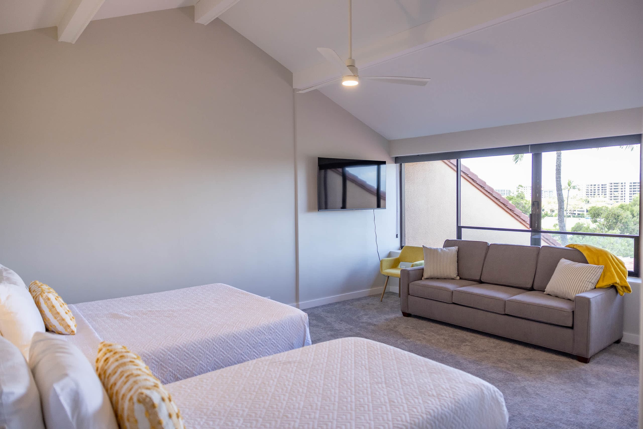 Condo in Lahaina · ★4.98 · 2 bedrooms · 4 beds · 2 baths - Image 19