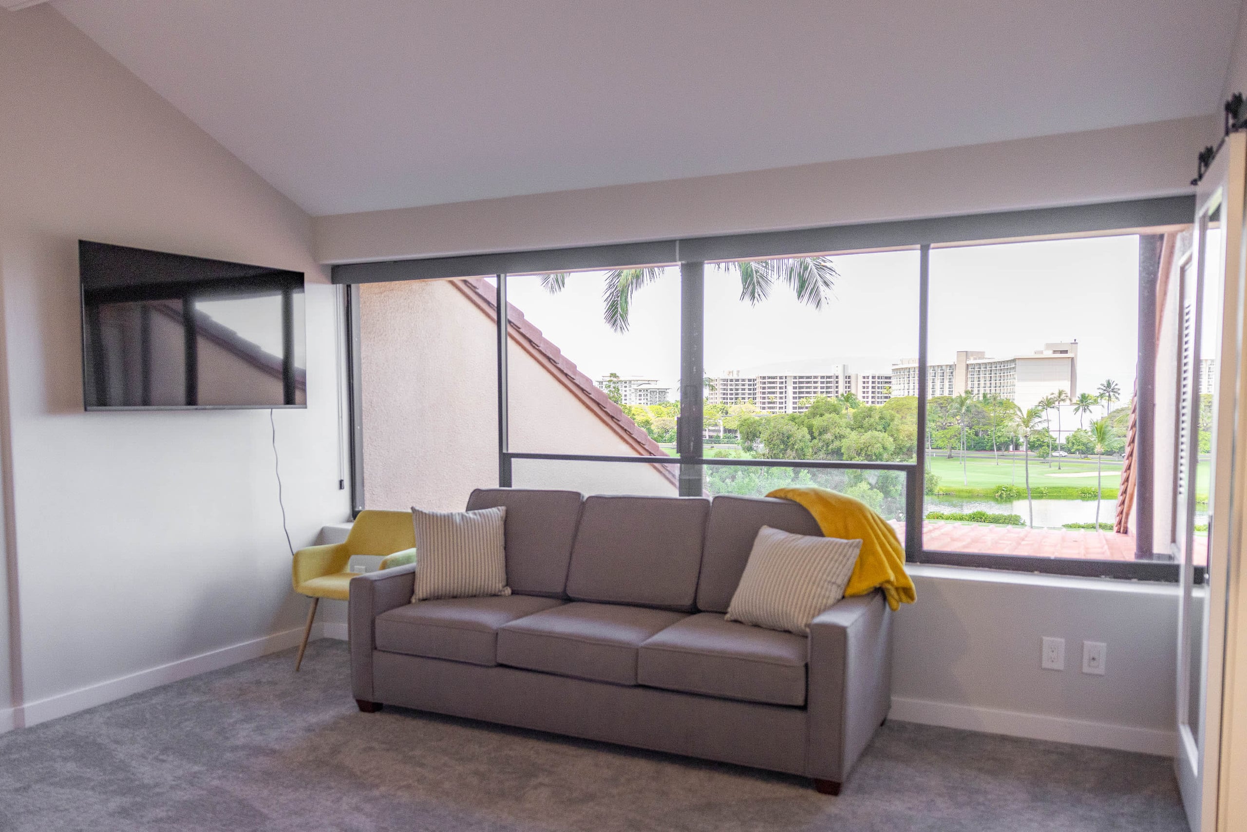 Condo in Lahaina · ★4.98 · 2 bedrooms · 4 beds · 2 baths - Image 20