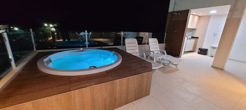 Cobertura na Praia de Maria Farinha with Jacuzzi -