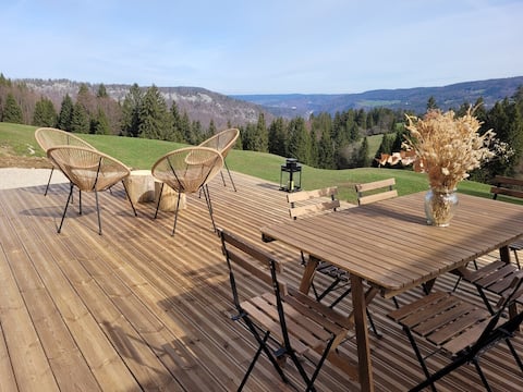 Panoramic view • Exceptional gîte • 6p stay