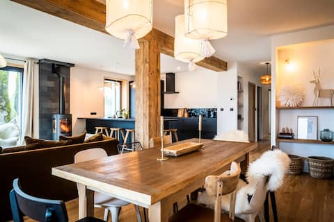 Prestigious cottage with exceptional view