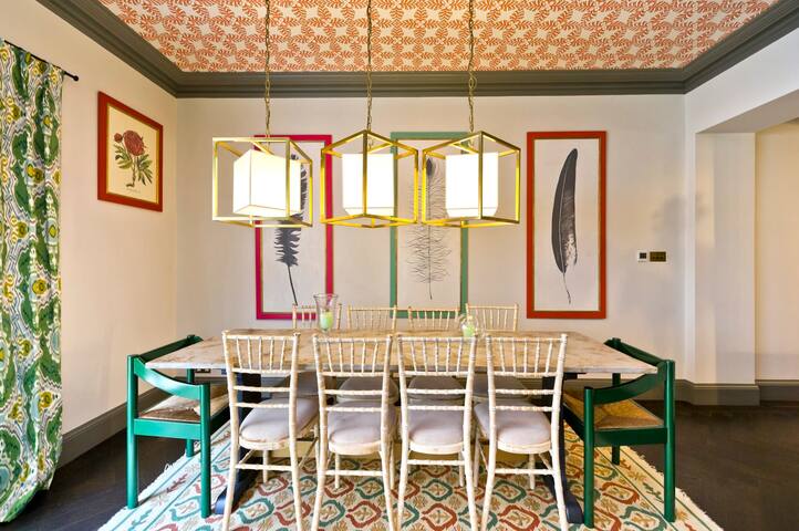 Colourful 3 Bed Kensington Garden Flat gallery image 2