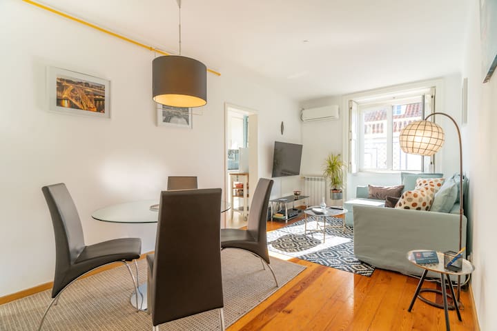 LvPremier Baixa PR2- elevator, city view, balcony