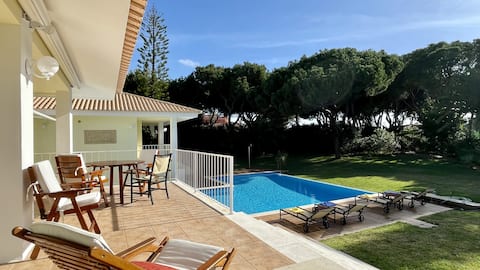 Azaleas by Check-in Portugal