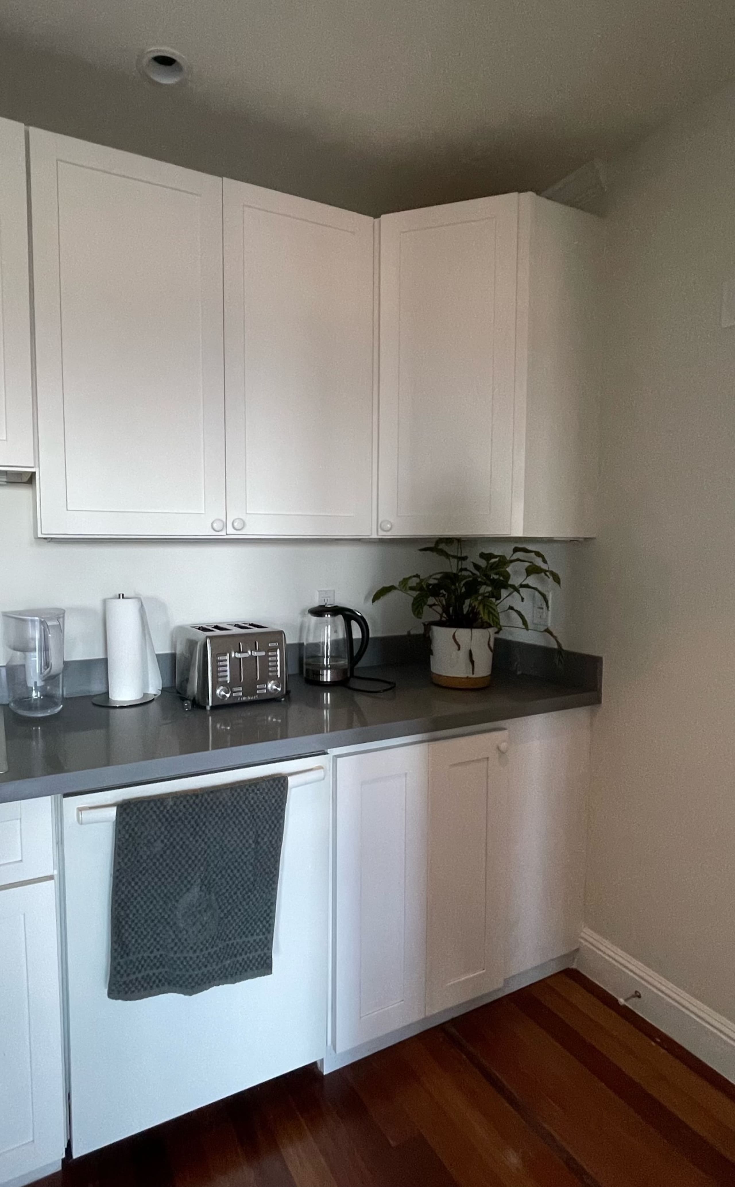 Condo in San Francisco · ★4.84 · 2 bedrooms · 3 beds · 1 bath - Image 5