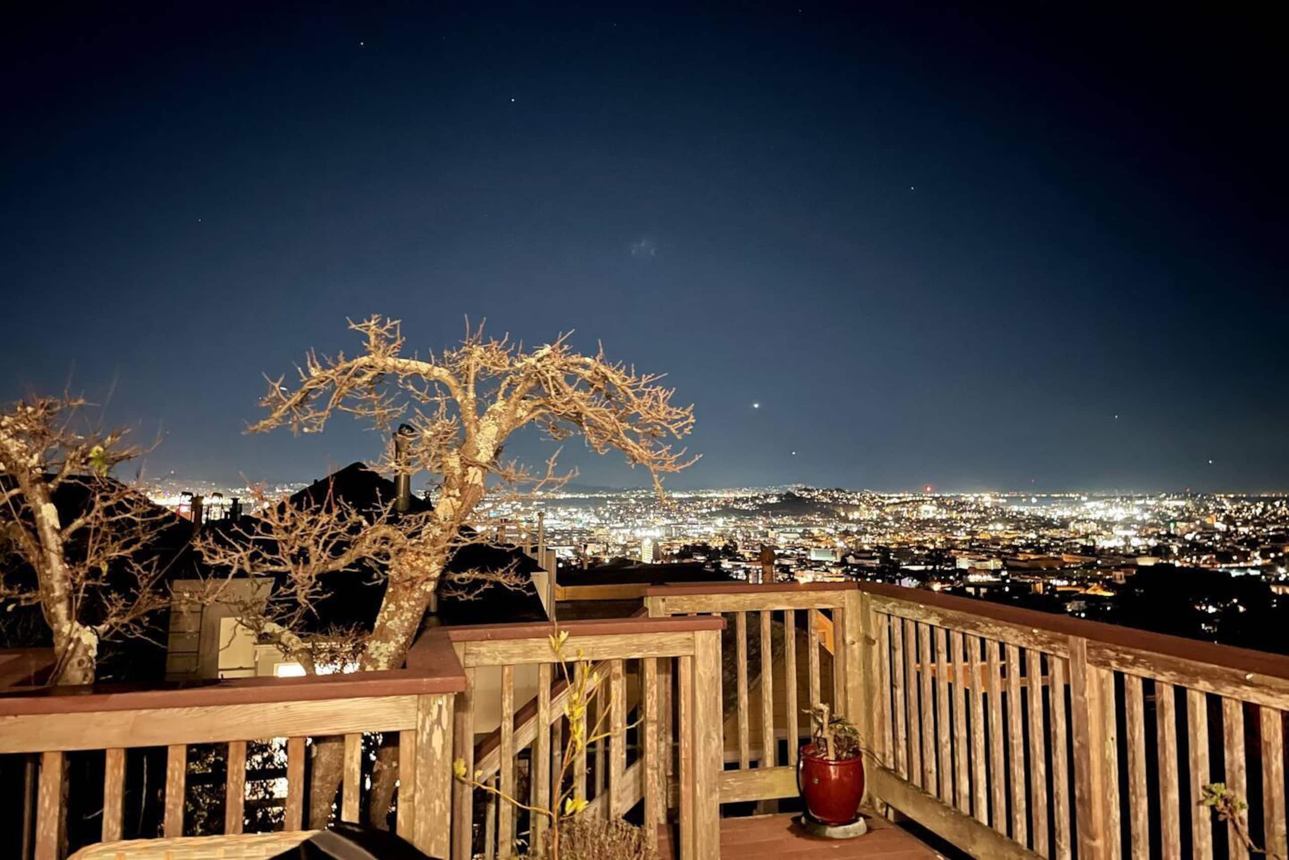 Condo in San Francisco · ★4.84 · 2 bedrooms · 3 beds · 1 bath - Image 9