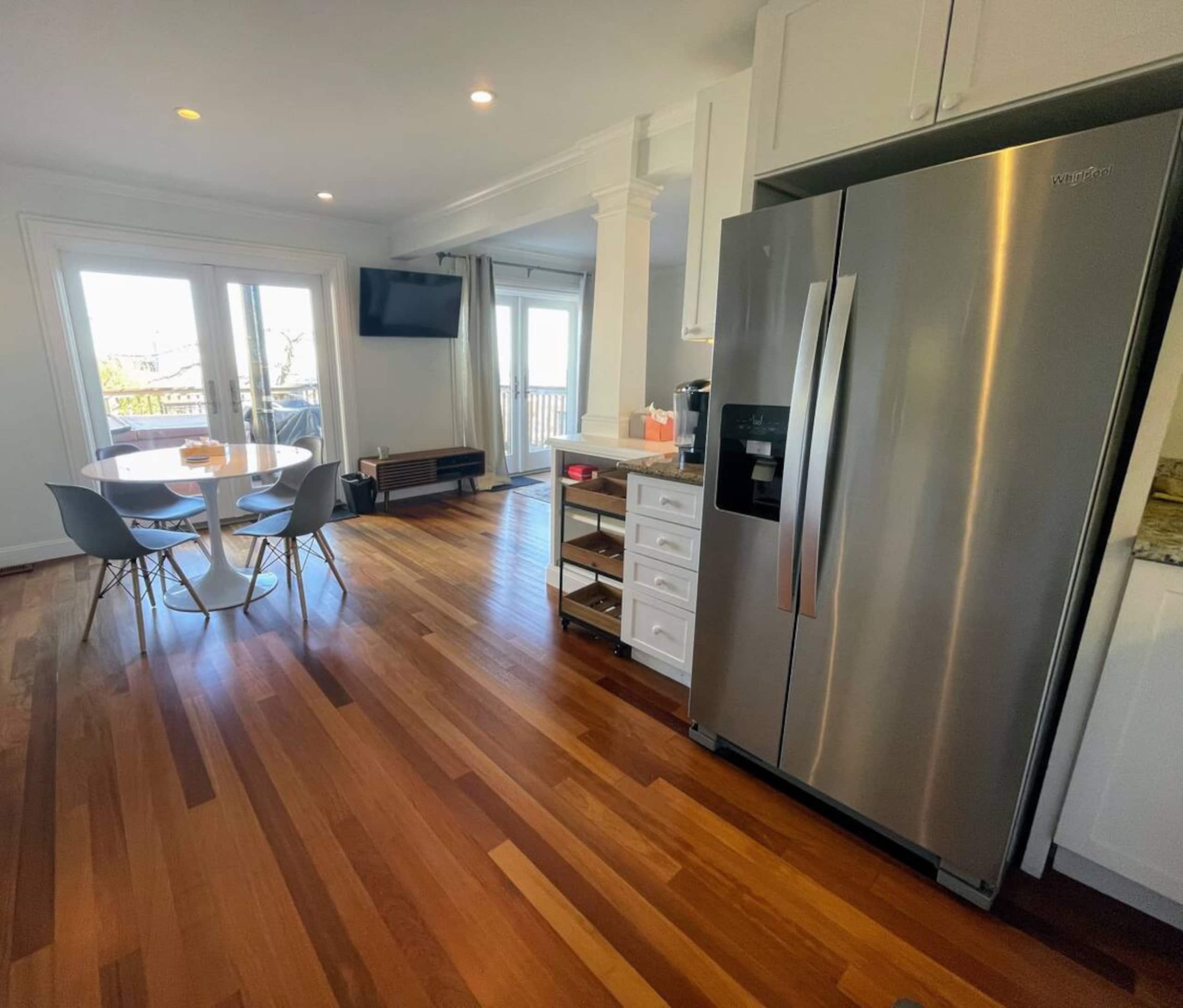 Condo in San Francisco · ★4.84 · 2 bedrooms · 3 beds · 1 bath - Image 4
