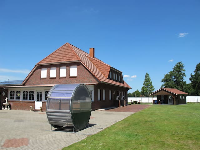 Heinz-Werner Frank managed Airbnb listing 1