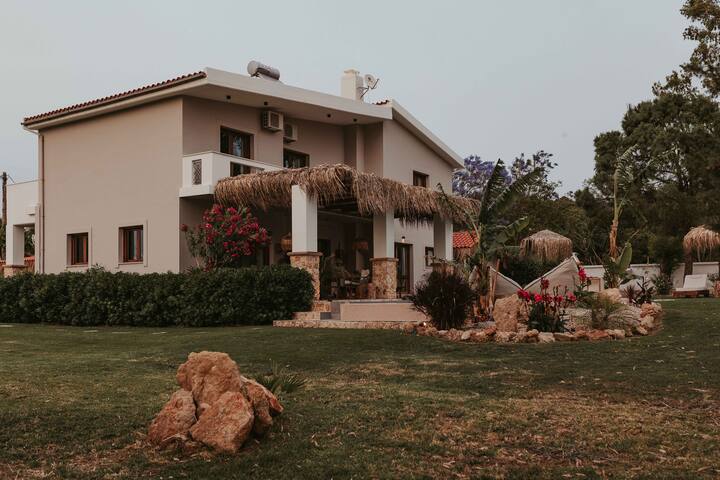 Maya pool & mountain view villa gallery image 2