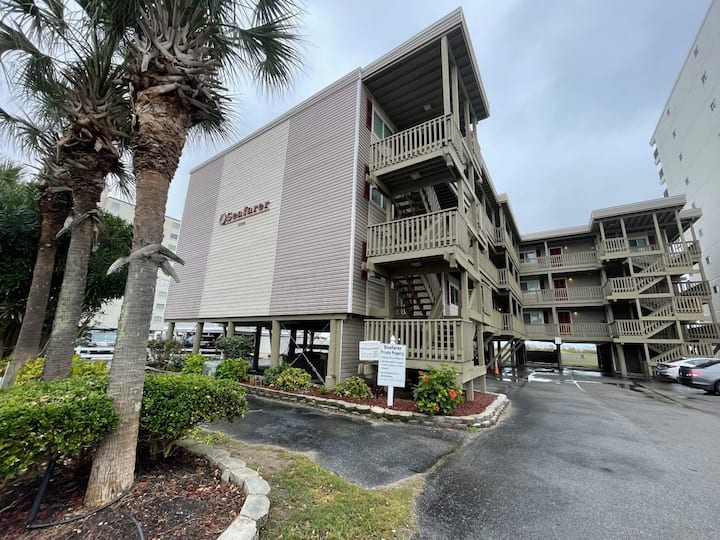 Seafarer Oceanfront Winter Specials Apartments for Rent in North